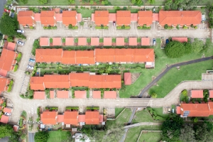 Opportunity Knocks in Rose Villas!