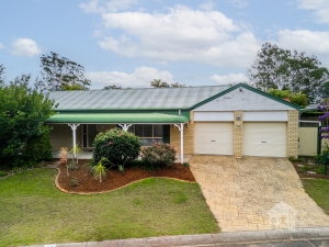 SOLID BASIC HOME READY FOR THAT PERSONAL TOUCH